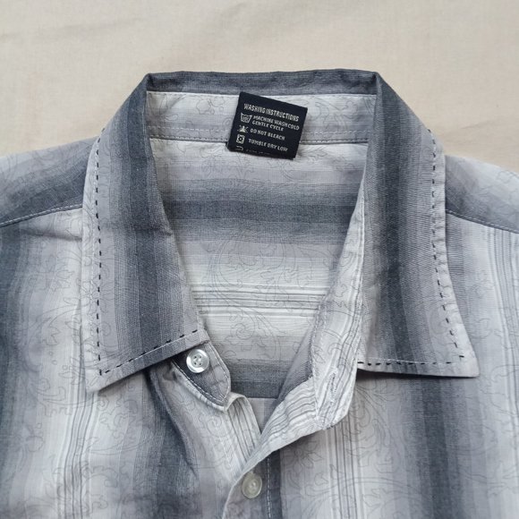 Irreverent Mens Casual Button Down Shirt Size L Gray Striped Cotton Barrel Cuff - Picture 6 of 8
